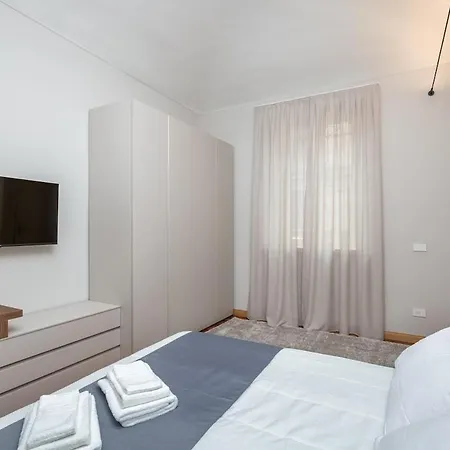 5 Minutes From Via Roma - With Smart Tv Apartment Turin
